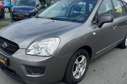 Kia Carens 185.000 km 2.400 € Essen 45356