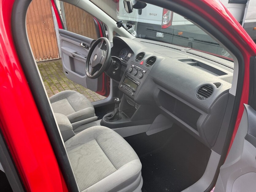 VW Caddy 192.000 km 4.000 € Essen 45121