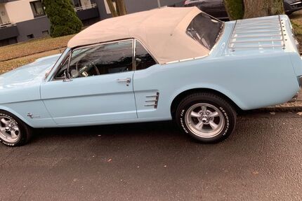 Ford Mustang 137.000 km 35.900 &euro; Dortmund 44227