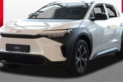 Toyota bZ4X 1.011 km 37.769 € Mülheim 45475