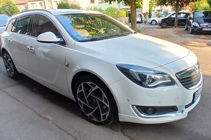 Opel Insignia 150.200 km 7.500 &euro; Oberhausen 46149