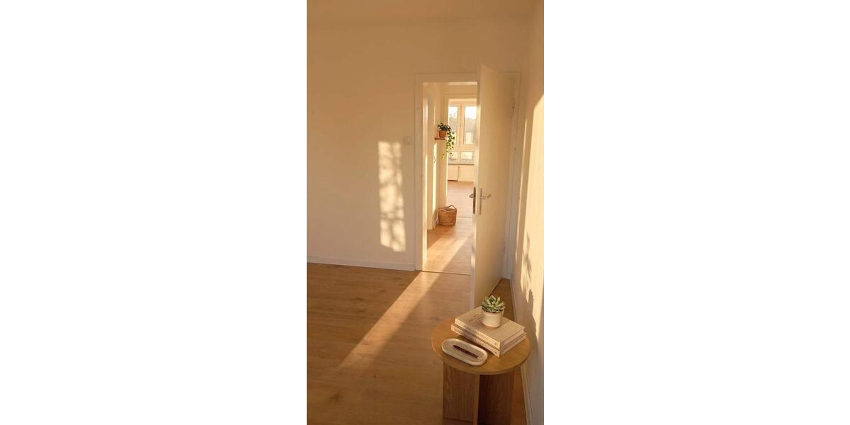 Etagenwohnung Gelsenkirchen Ückendorf - 4 Zimmer, 75 m&sup2;, 562&euro; | Angebot:25782970