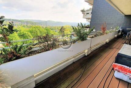 !!! ImmoPoint !!! ALTENGERECHTES Wohnen mit SCHWIMMBAD + SAUNA + BALKON + TERRASSE + GARAGEN ... !!! (IP 3 K 110 B) 3 zimmer