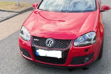 VW Golf 218.000 km 5.490 &euro; Datteln 45711