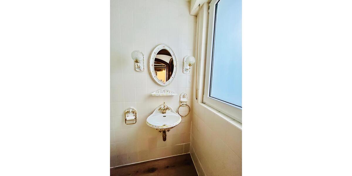 Erdgeschoßwohnung Wuppertal Brill - 4 Zimmer, 174 m&sup2;, 349.000&euro; | Angebot:24352397