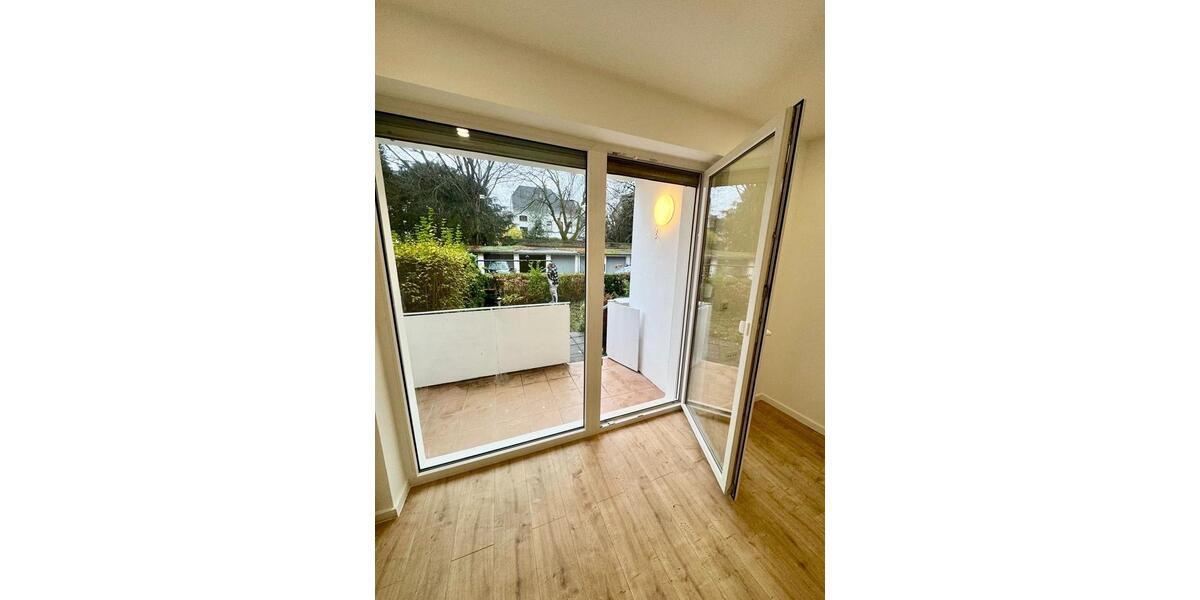 Wünsche werden wahr! 2 Zimmer Erdgeschoss Wohnung frisch saniert mit Balkon, Garten, Maxi Dusche und vieles mehr 2 zimmer