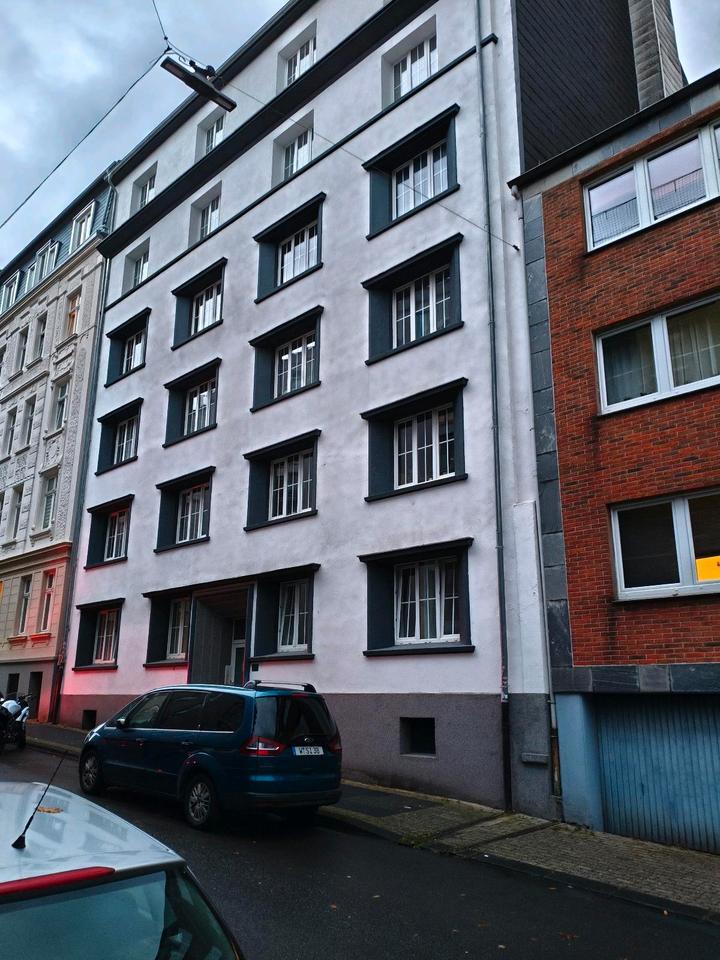 Wohnung 3 Zimmer , Küche, Bad,Flur zimmer