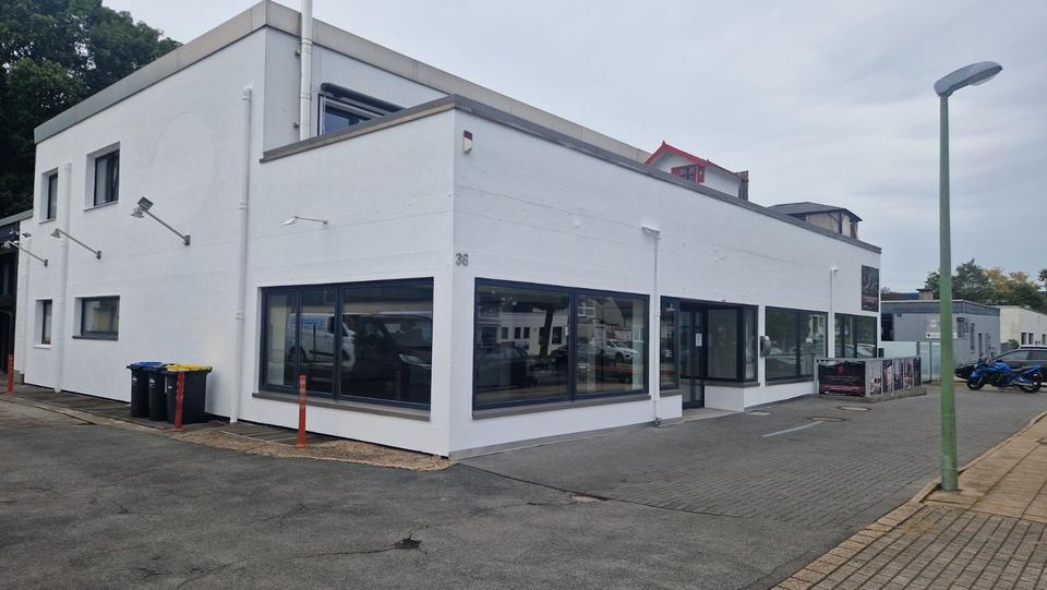 150m2 Büro Wellness Beauty Yoga Ausstellung Atelier Essen Kray UG zimmer