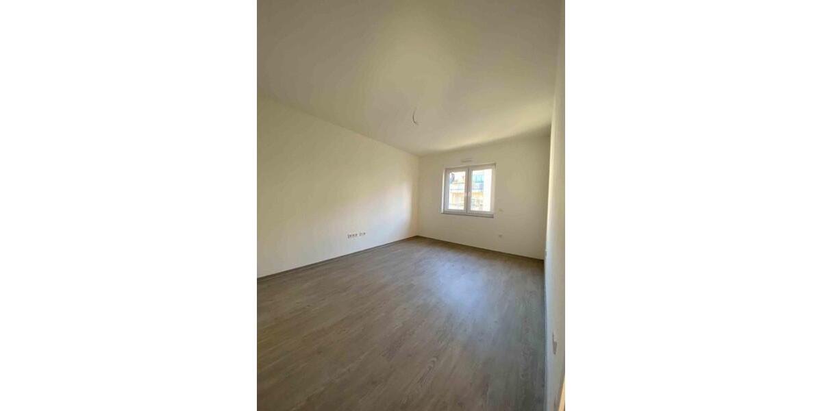 Erdgeschoßwohnung Essen Stadtbezirk VI - 4 Zimmer, 116 m&sup2;, 1.406&euro; | Angebot:25154488