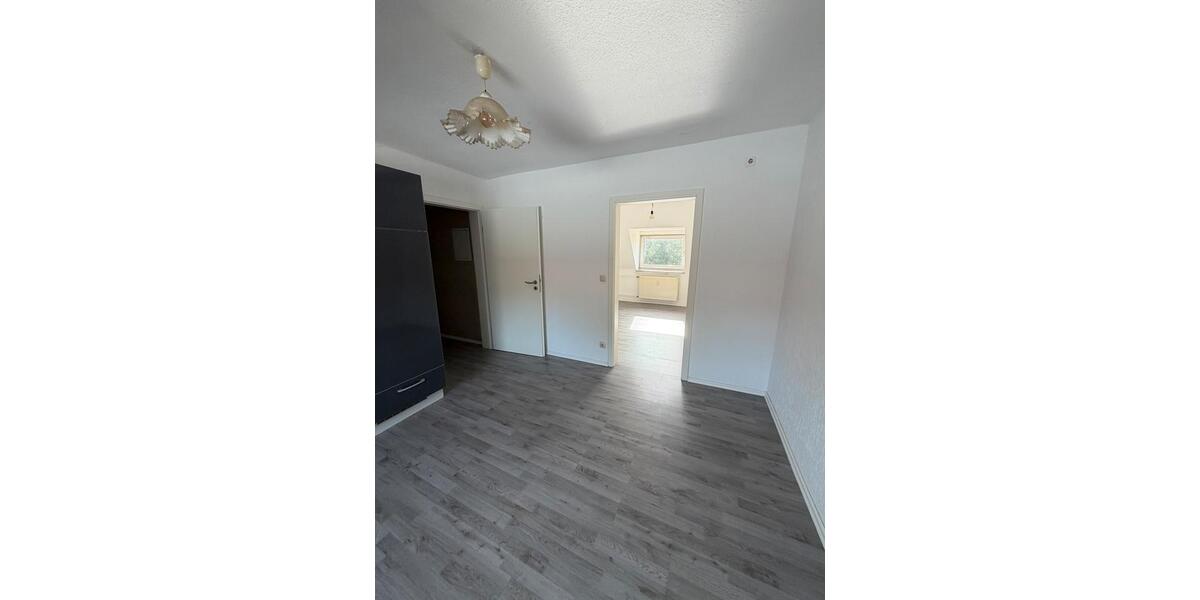 Dachgeschoßwohnung Bochum Bochum-Südwest - 2 Zimmer, 40 m&sup2;, 360&euro; | Angebot:27577486