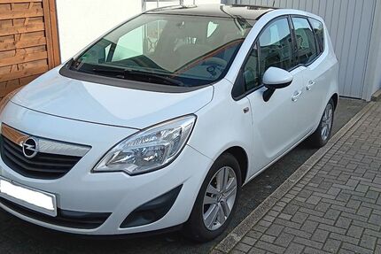 Opel Meriva 220.000 km 3.100 &euro; Bochum 44799