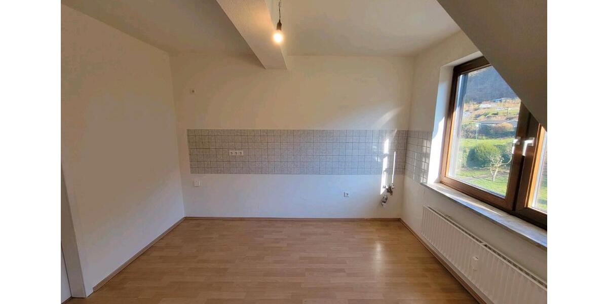 Dachgeschoßwohnung Hagen Hagen-Mitte - 3 Zimmer, 64 m&sup2;, 610&euro; | Angebot:25551496