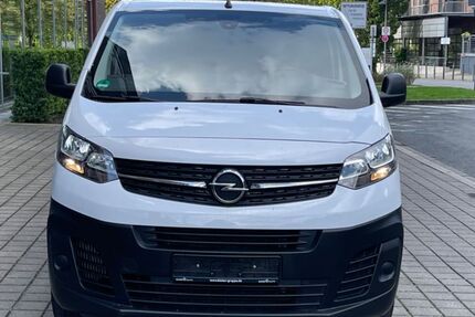 Opel Vivaro 40.000 km 25.790 € Gelsenkirchen 45899