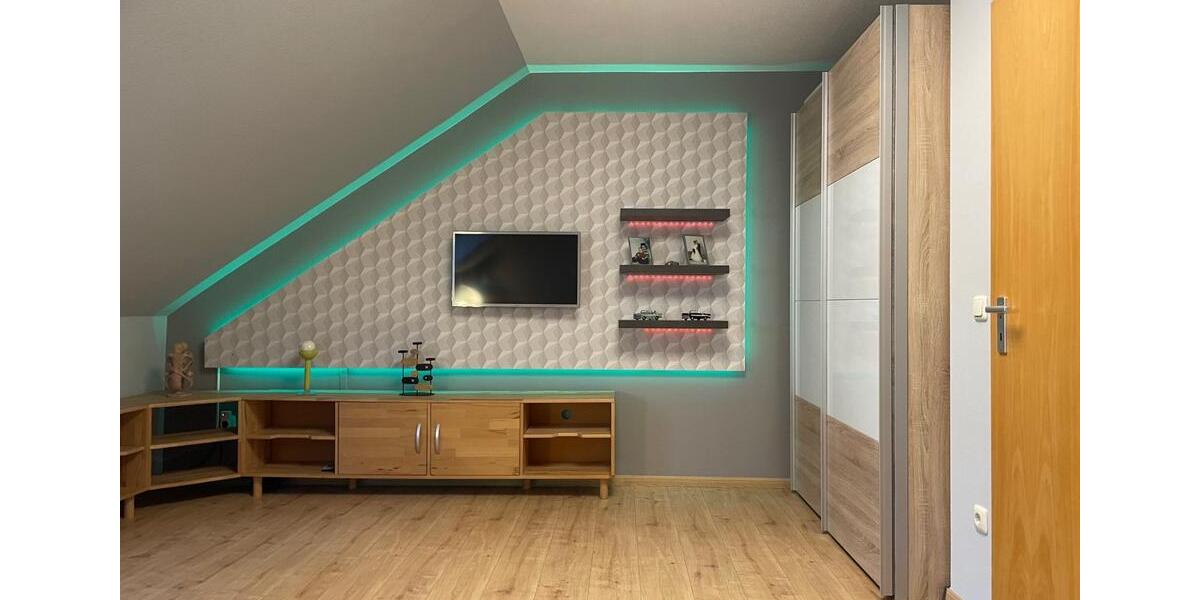 Modernes RMH mit Smart Home, hochw. Ausstattung und gepfl. Garten 5 zimmer