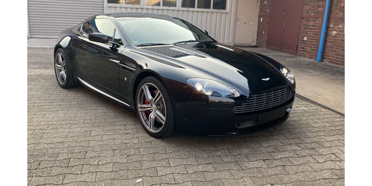 Aston Martin V8 Vantage 96.700 km 52.000 &euro; Holzwickede 59439