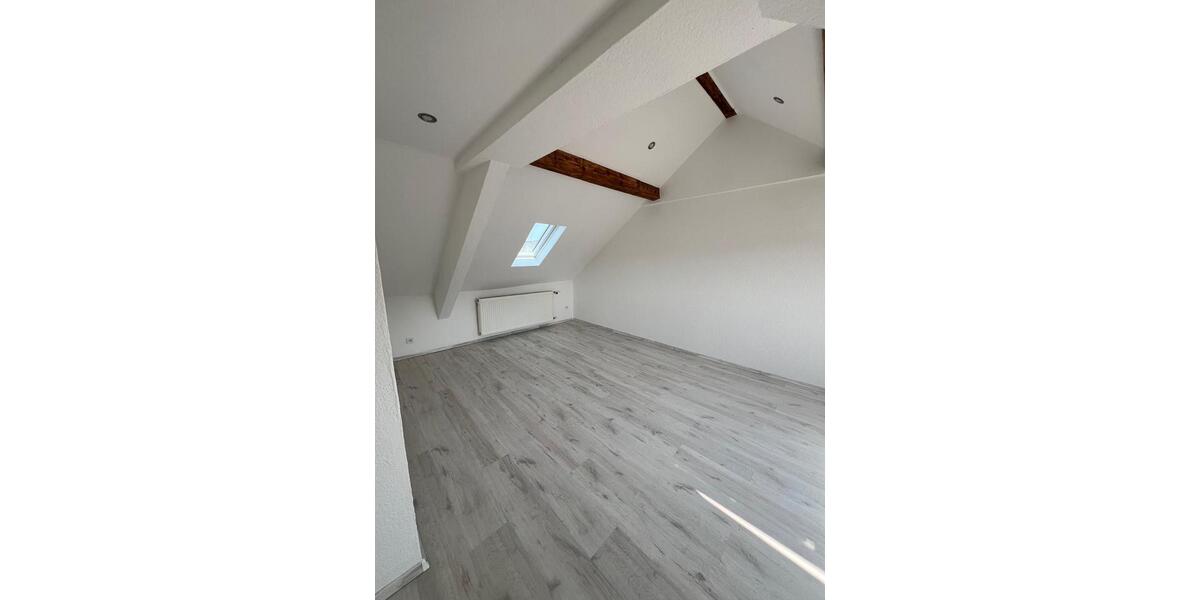 Dachgeschoßwohnung Oberhausen Rothebusch - 2 Zimmer, 37 m&sup2;, 530&euro; | Angebot:27618415