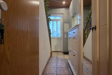 Haus Essen Stadtbezirk V - 3 Zimmer, 67 m&sup2;, 1.000&euro; | Angebot:25176393