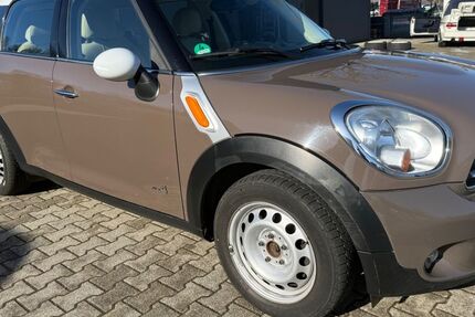 Mini Countryman D (Cooper) 153.746 km 5.900 &euro; Haltern am See 45721