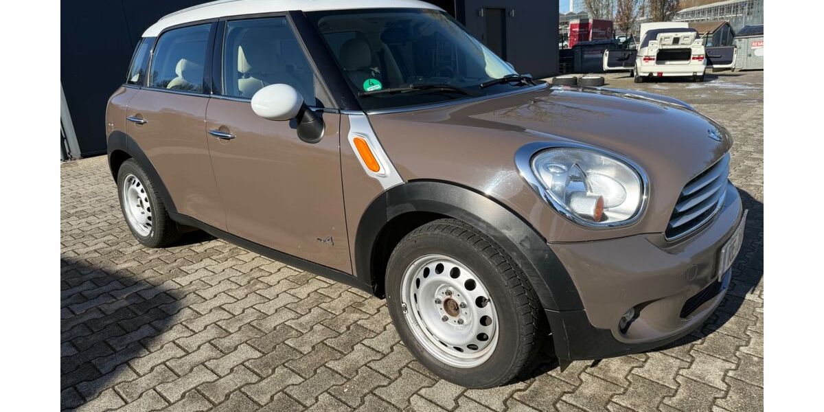 Mini Countryman D (Cooper) 153.746 km 5.900 &euro; Haltern am See 45721
