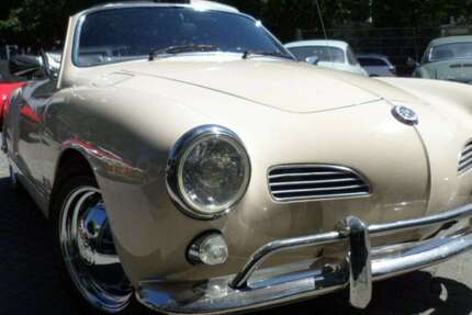VW Karmann Ghia 140.000 km 39.500 € Dortmund 44269