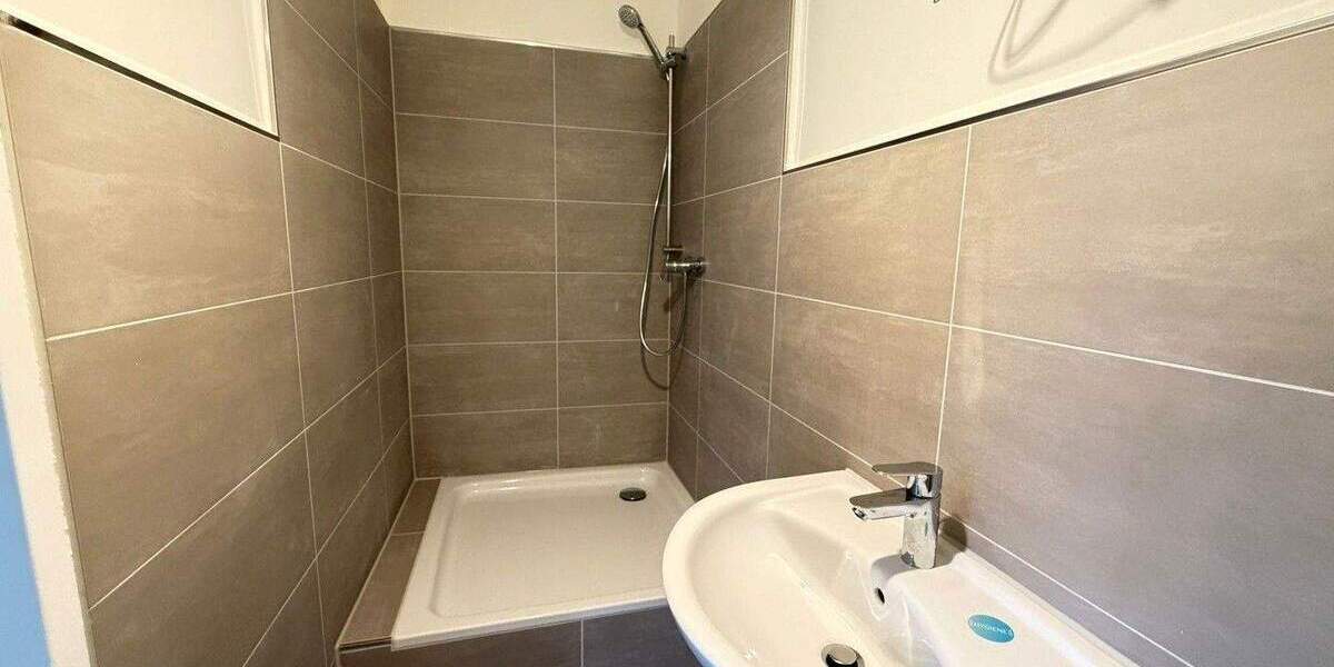 2 Zimmer Wohnung - Erstbezug nach Sanierung 2 zimmer