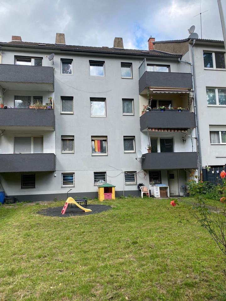 Mehrfamilienhaus mit 6 Wohnungen