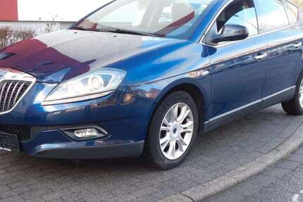 Lancia Delta 198.560 km 2.499 &euro; Mülheim an der Ruhr 45473