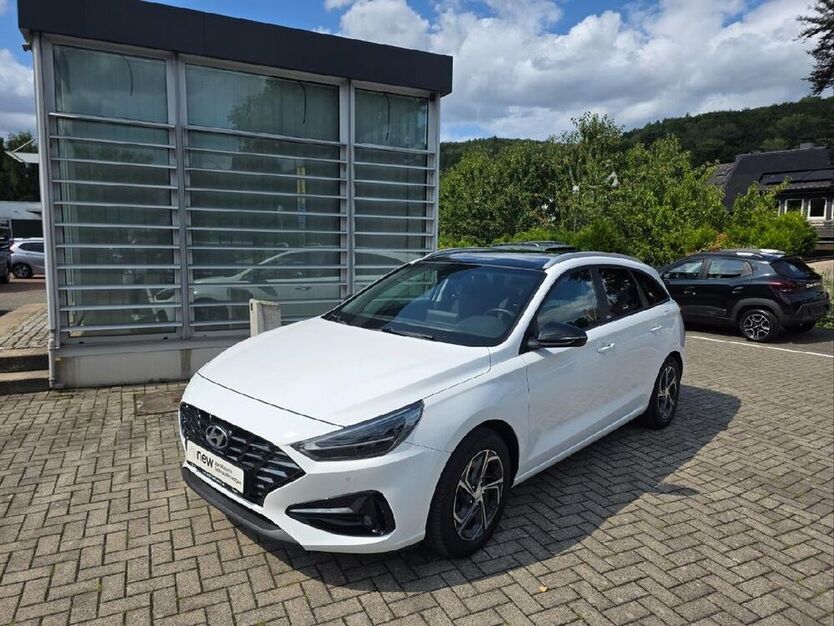 i30