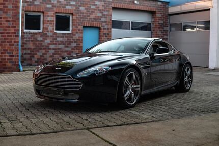 Aston Martin V8 Vantage 95.000 km 52.000 € Holzwickede 59439