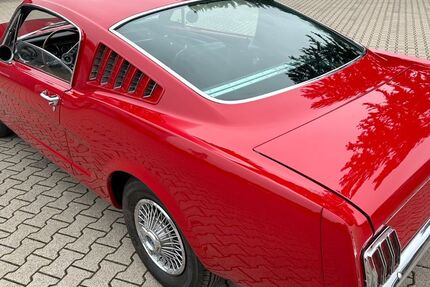 Ford Mustang 99.999 km 44.444 € Selm 59379