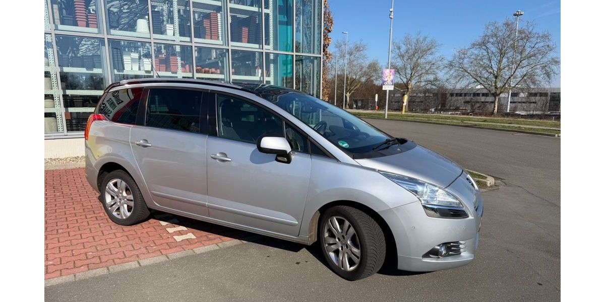 Peugeot 5008 177.500 km 6.990 &euro; Bochum 44892