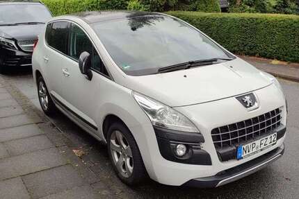 Peugeot 3008 183.751 km 2.999 € Velbert 42553