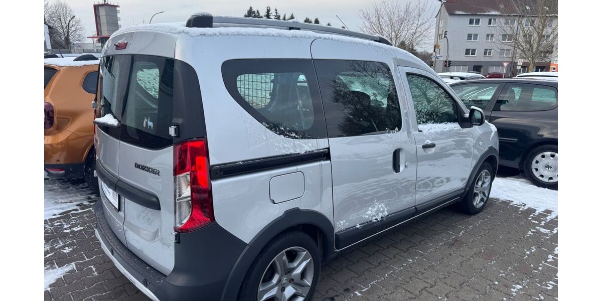 Dacia Dokker 81.000 km 11.999 &euro; Dortmund 44265