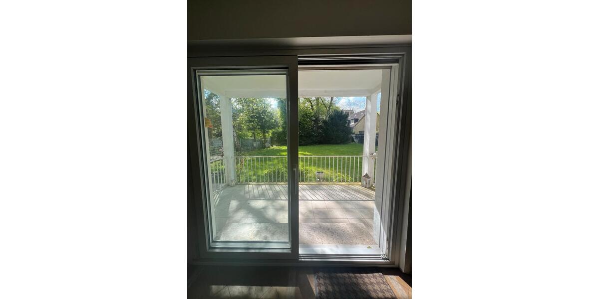 Freistehendes Haus, Tolle Nachbarschaft, großes Grundstück 13 zimmer