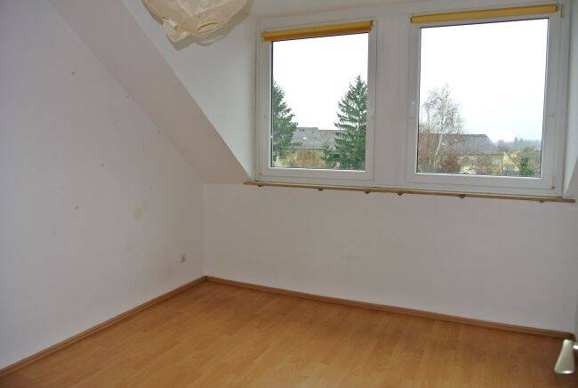 Etagenwohnung Mülheim an der Ruhr Mitte-Ost - 3 Zimmer, 98 m&sup2;, 650&euro; | Angebot:26093761