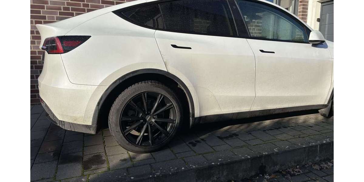 Tesla Model Y 51.000 km 26.900 &euro; Haltern an See 45721