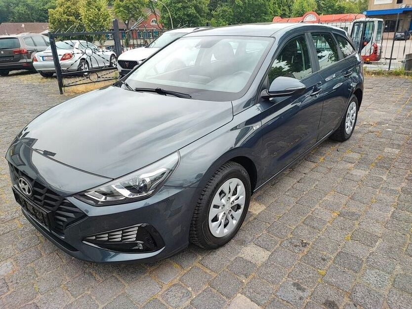 i30
