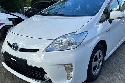 Toyota Prius 129.568 km 10.990 € Essen 45356