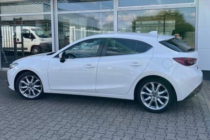 Mazda 3 135.000 km 8.500 &euro; Bochum 44879