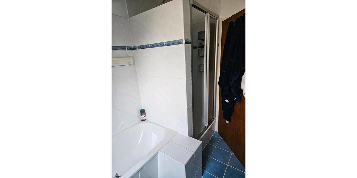 Dachgeschoßwohnung Gelsenkirchen Gelsenkirchen-Mitte - 2 Zimmer, 75 m&sup2;, 640&euro; | Angebot:26532677