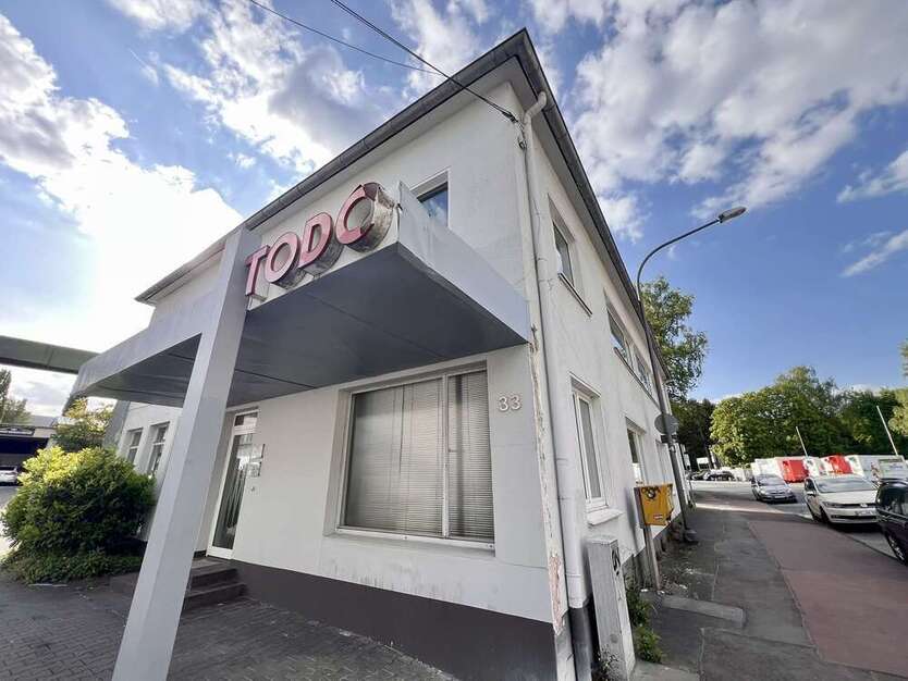Halle in Wuppertal 2.100.000 € 4619 m²