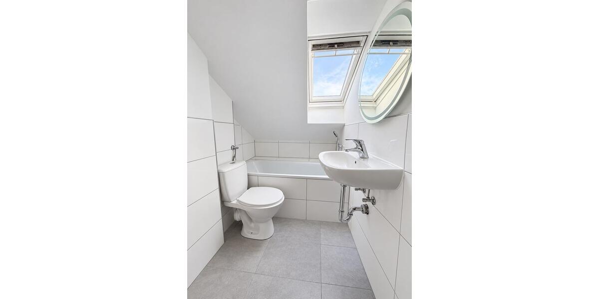 Dachgeschoßwohnung Hagen Hagen-Mitte - 3 Zimmer, 36 m&sup2;, 450&euro; | Angebot:27571271