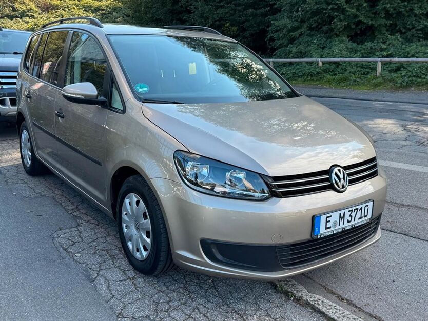 VW Touran 158.000 km 8.000 € Essen 45138