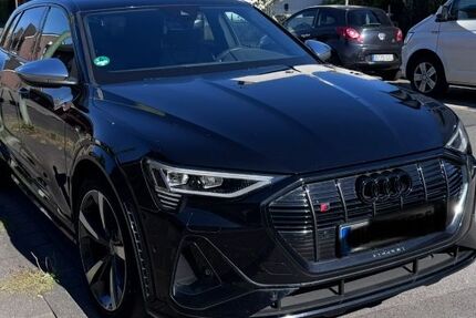 Audi e-tron 50.000 km 40.000 € Duisburg 47249