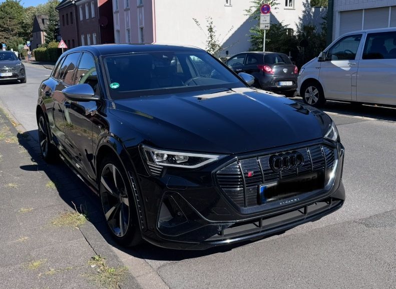 Audi e-tron 50.000 km 40.000 € Duisburg 47249
