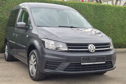 VW Caddy 114.000 km 15.900 &euro; Essen 45356