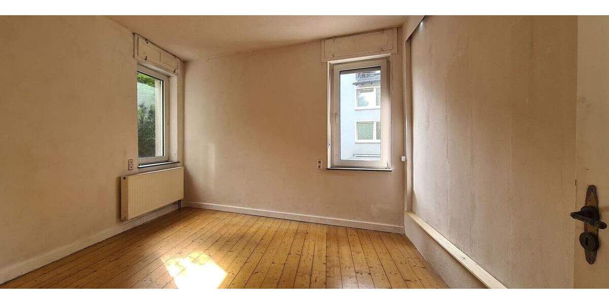 Etagenwohnung Bochum Harpen - 6 Zimmer, 133 m&sup2;, 230.000&euro; | Angebot:24390098