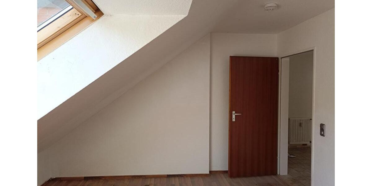 Dachgeschoßwohnung Dortmund Hombruch - 4 Zimmer, 87 m&sup2;, 735&euro; | Angebot:27600011