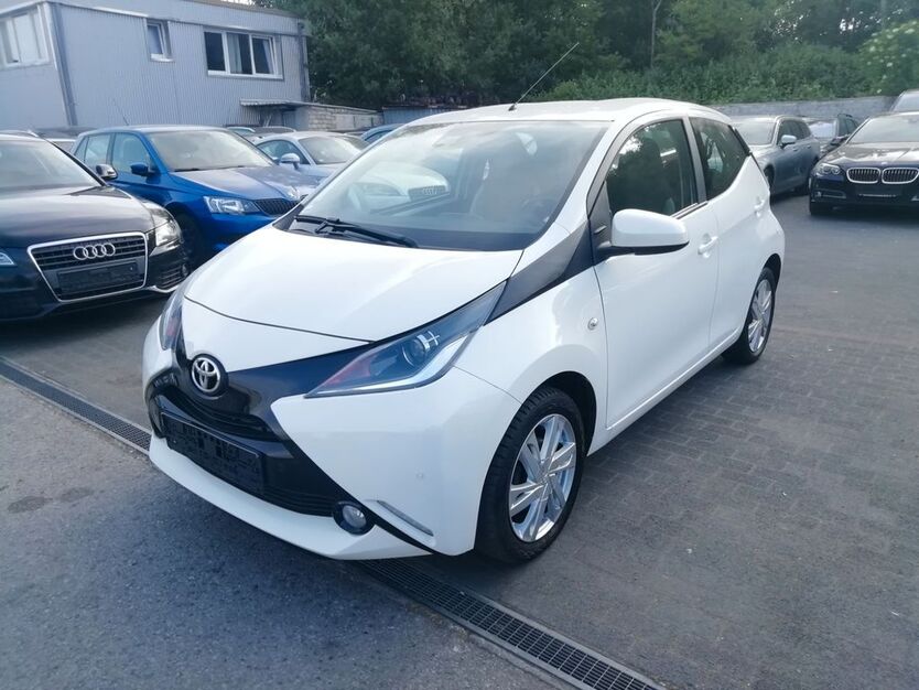 Toyota Aygo (X) 99.980 km 6.990 € Essen 45309