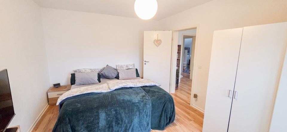 Dachgeschoßwohnung Bottrop Feldhausen - 3.5 Zimmer, 85 m&sup2;, 540&euro; | Angebot:25655187
